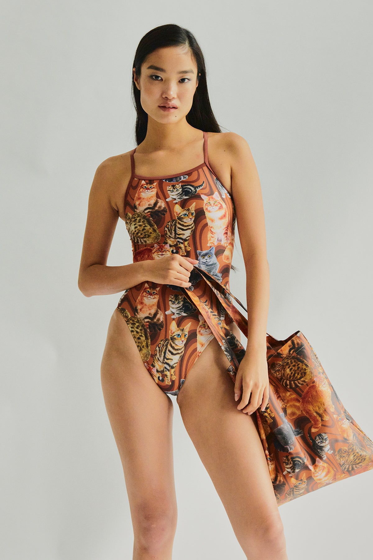 Cats Swiring Shopper Bag - Brown