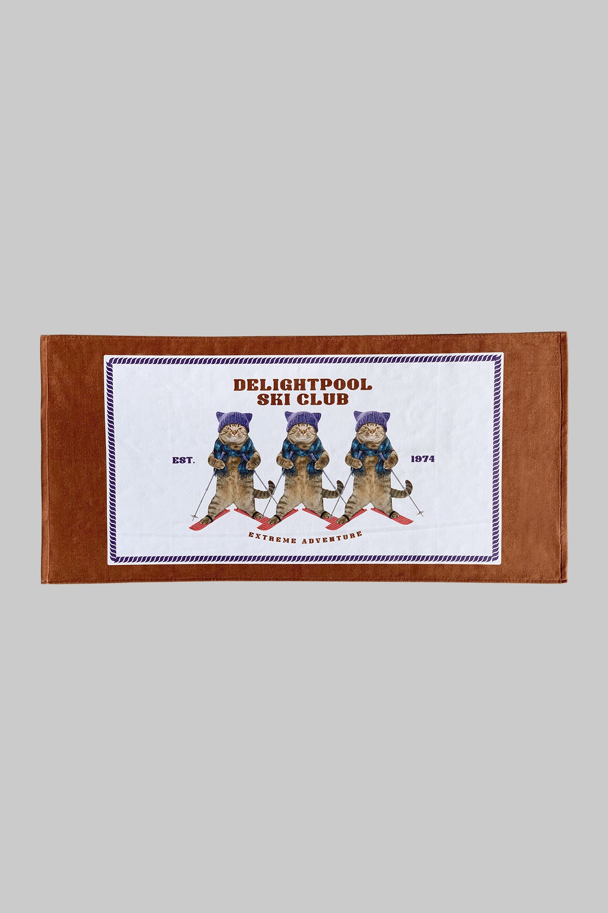 Triple Cats Ski Club towel - Brown